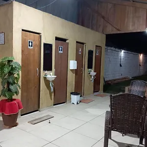  Casa de Férias Com Ar Condicionado E Area De Cozinha E Banheiro Compartilhado A 10 Minutos Do Parque Beto Carrero
